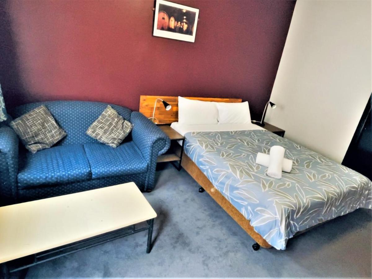 City East Motel Мельбурн Екстер'єр фото